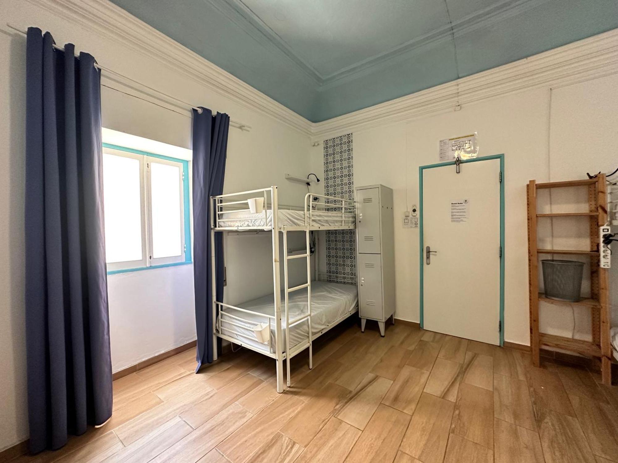 Orange Terrace Hostel Албуфейра Номер фото