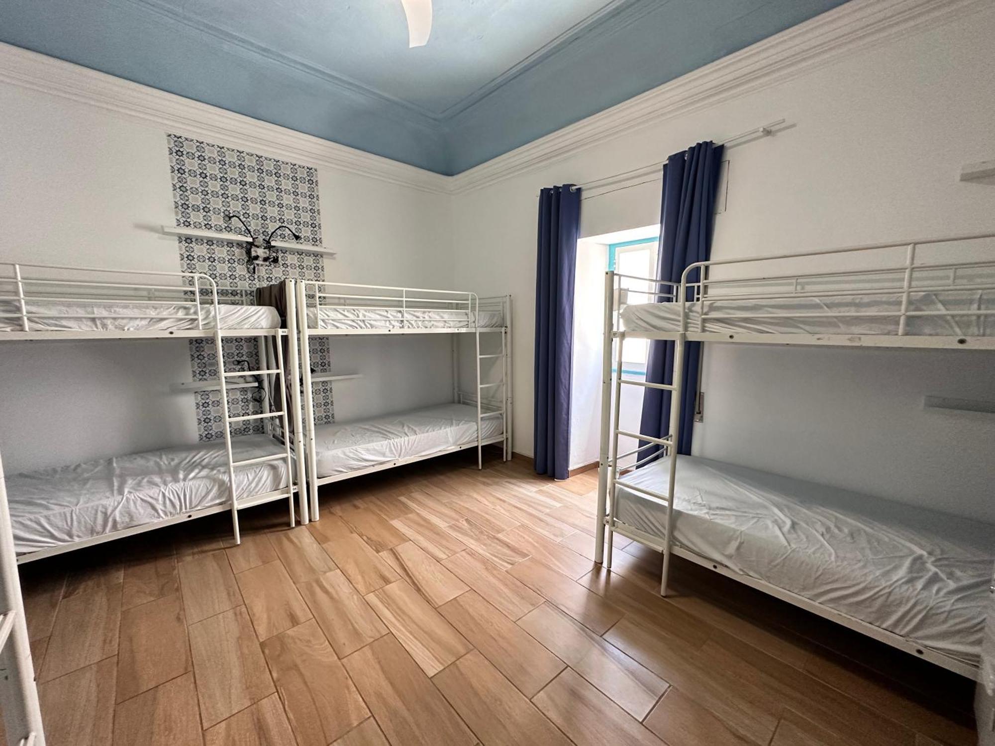 Orange Terrace Hostel Албуфейра Номер фото