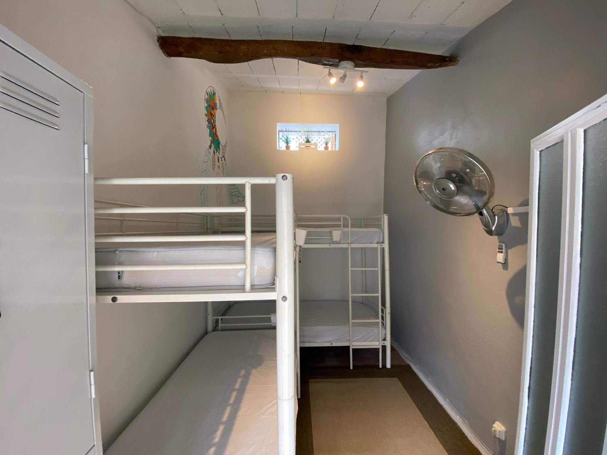 Orange Terrace Hostel Албуфейра Номер фото